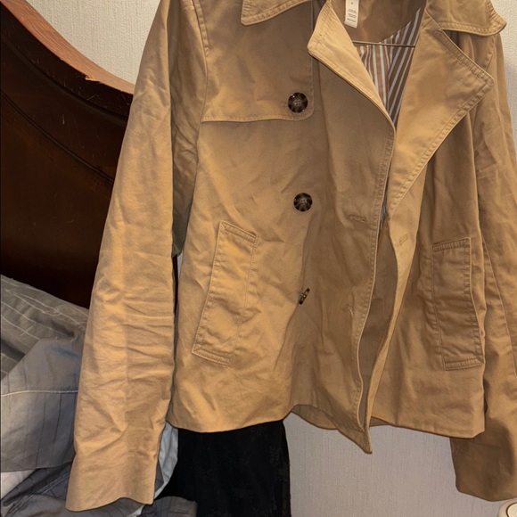 WOMENS SMALL | St. John's Bay Tan Trench Coat - Picture 3 of 8